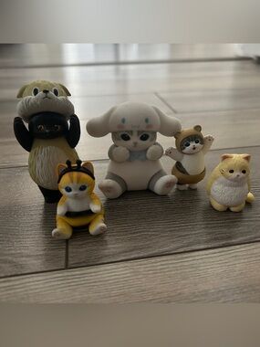 Mofusand Cat Figure Bundle